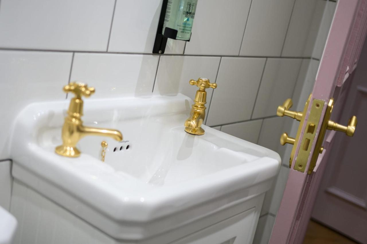 Super King Garden Suite With En-Suite EDI Exterior photo